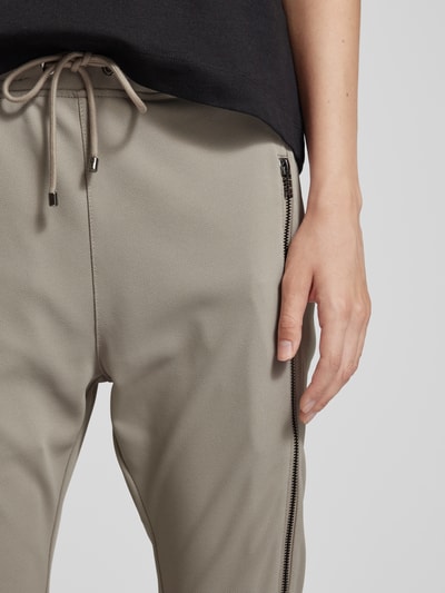 MAC Slim Fit Stoffhose mit Ziernähten Modell 'FUTURE 2.0' Offwhite 3