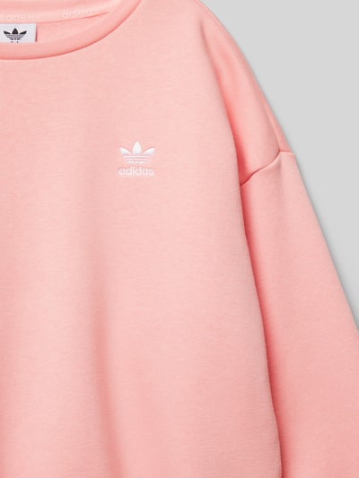 adidas Originals Sweatshirt mit Label-Stitching Lachs 2