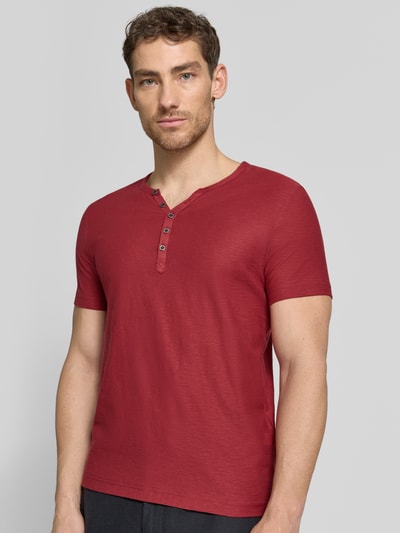 MCNEAL T-Shirt mit V-Ausschnitt und Knopfleiste Rostrot 3