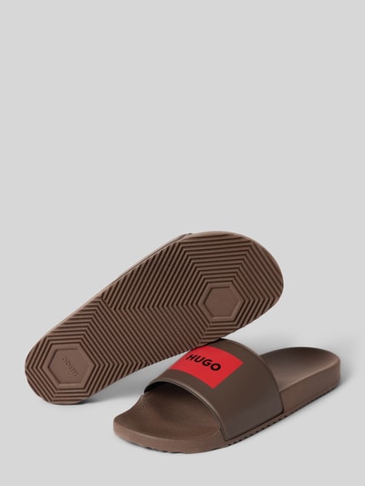 HUGO Badeschuhe mit Logo Print Modell 'TIMEIN_SLID_PH' Mittelbraun 4
