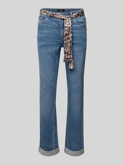 Produktfoto, Slim Fit Jeans mit Bindegürtel und Saum mit Aufschlag van Zero, dames slim fit jeans, 5-pocketmodel, knoop- en ritssluiting, gestikt logo, strikceintuur, omslag bij zoom, bandwijdte maat 36: 36 cm, binnenbeenlengte maat 36: 70 cm, blue denim, recht model, duidelijk zichtbare textuur.