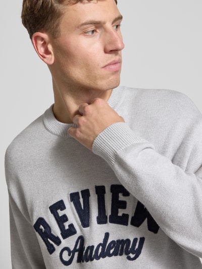REVIEW Strickpullover mit gerippten Abschlüssen Hellgrau Melange 3