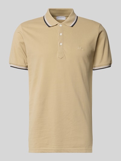 Produktfoto, Relaxed Fit Poloshirt mit Kontraststreifen van Lindbergh van puur katoen, heren poloshirt, knoopsluiting, labelstitching, ruglengte maat M 67 cm, beige met donkere contraststrepen, gladde textuur