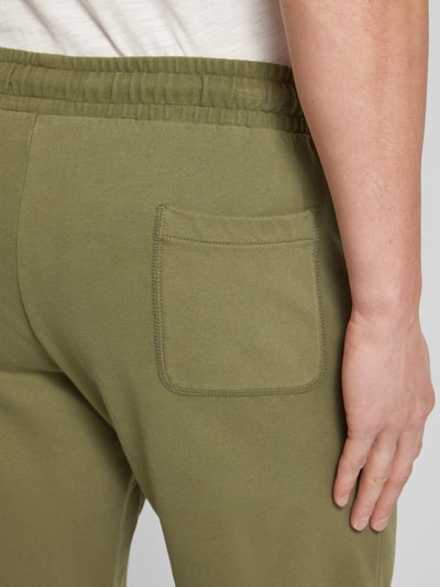 Marc O'Polo Regular fit sweatshorts met tunnelkoord Olijfgroen - 3