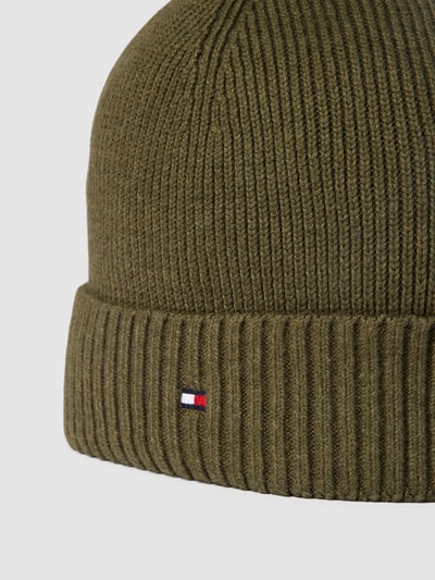 Tommy Hilfiger Czapka beanie z wyhaftowanym logo model ‘ESSENTIAL FLAG BEANIE’ Oliwkowy 2