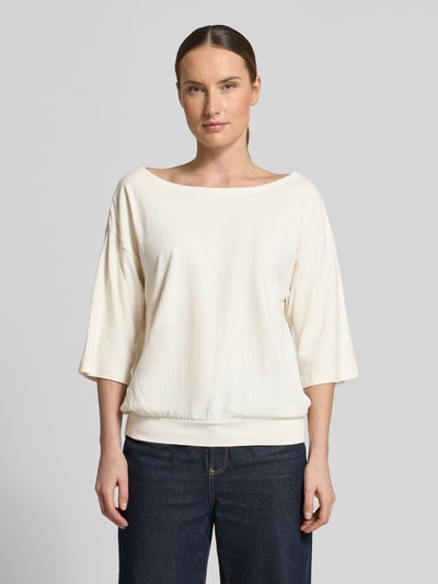Vrouwenmodel draagt Relaxed Fit T-shirt uit hennep-mix van Lanius, dames t-shirt met katoenmix, elastische band, halflange mouwen, ruglengte maat 36: 53 cm, voorkant totaalbeeld.