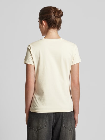 Levi's® T-shirt z nadrukiem z logo Piaskowy 5