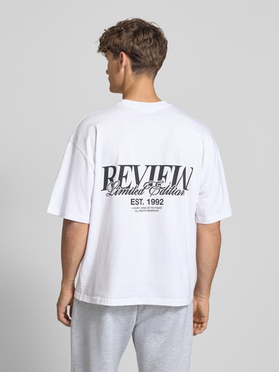 REVIEW T-Shirt mit überschnittenen Schultern Weiss 5