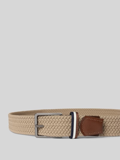 Produktfoto, Gürtel in Flecht-Optik mit Dornschließe von bugatti für Herren, klassische Form, beige mit braunem Lederdetail, 3 cm Breite.