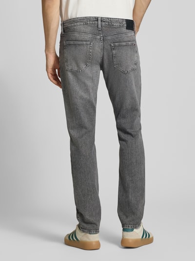 Tommy Jeans Slim Fit Jeans aus Baumwoll-Mix Modell 'SCANTON' Mittelgrau 5