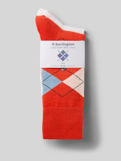 Produktfoto, Socken mit Logo-Applikation im 2er-Pack von Burlington, Herren Baumwoll-Mix, elastischer Bund, rot mit Karomuster auf grauem Hintergrund