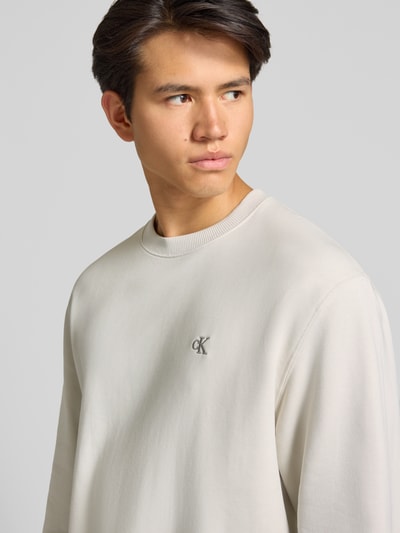 Calvin Klein Jeans Sweatshirt mit Label-Stitching Offwhite 3