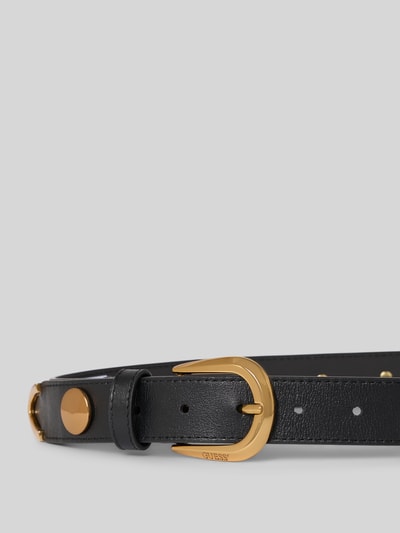 Produktfoto, pasek damski 'Gürtel aus Leder mit Logo-Prägung' od Guess z naturalnej skóry, wytłoczone logo, sprzączka, ozdobne obszycie, szerokość w rozmiarze S: 3 cm, czarny z elementami złota, gładka faktura