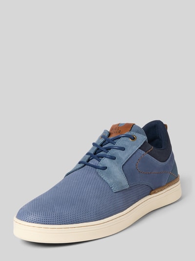Produktfoto, Schnürschuhe aus Leder-Mix mit Logo-Prägung von BULLBOXER, blau, runde Form, profilierte Sohle, Absatz 4 cm, cholewka 9 cm, szerokość w rozmiarze 44: 7 cm