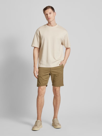 Knowledge Cotton Apparel Regular Fit Bermudas Modell 'CHUCK' Oliv 1