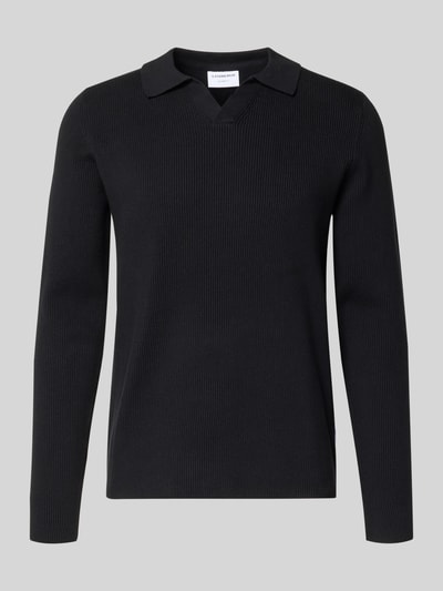 Produktfoto, Relaxed Fit Strickpullover in Ripp-Optik von Lindbergh aus Baumwoll-Mix in Schwarz mit Polokragen und V-Ausschnitt.