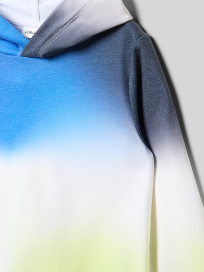 Produktfoto, Regular Fit Hoodie aus Baumwoll-Mix von s.Oliver RED LABEL mit Farbverlauf in Blau, Weiß und Grün, Kapuze, langarm, glatte Textur