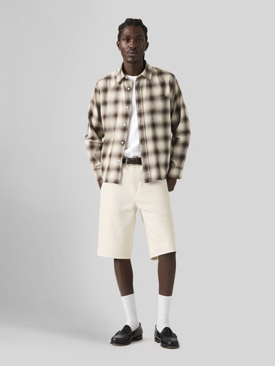 Levi's® Bermudy o kroju wide fit z denimu model '469™' Écru 1