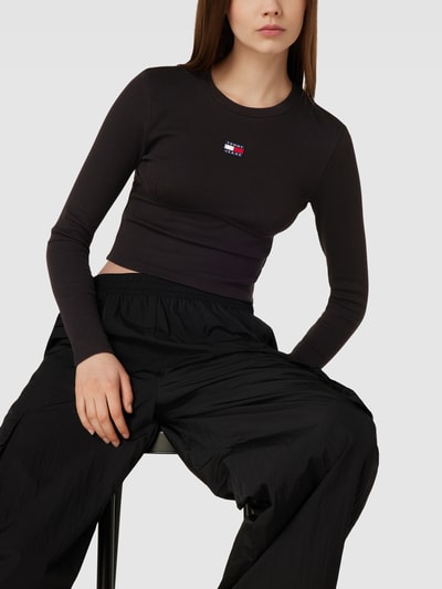 Tommy Jeans Longsleeve in Ripp-Optik Modell 'BADGE' Schwarz 3