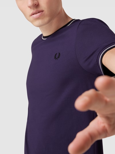Fred Perry T-Shirt mit Label-Stitching Lila 3