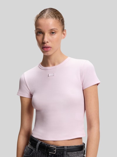 HUGO Blue t-shirt o kroju slim fit, krój krótki, z mieszanka bawełny
model 'BABY TEE_B' Jasnoróżowy 3