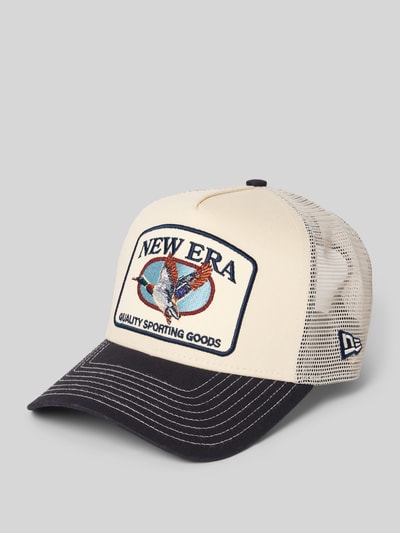 New Era Czapka z daszkiem i naszywką z motywem i logo Beżowy 1