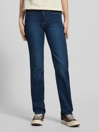 Vrouwenmodel draagt Sraight Fit Jeans met 5-Pocket-Design van Levi's®, blauw, katoenmix met stretch, rechte snit, vooraanzicht heup-tot-voet.