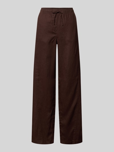 Produktfoto, dunkelbraune Damen Leinenhose von OPUS, Modell 'Mileni resort', Wide-Leg-Fit, reines Leinen, elastischer Bund mit Kordelzug, französische Eingrifftaschen, Gesäßtaschen, Bundweite bei Größe 36: 38 cm, Innenbeinlänge 80 cm, glatte Textur, dezente Steppnähte.