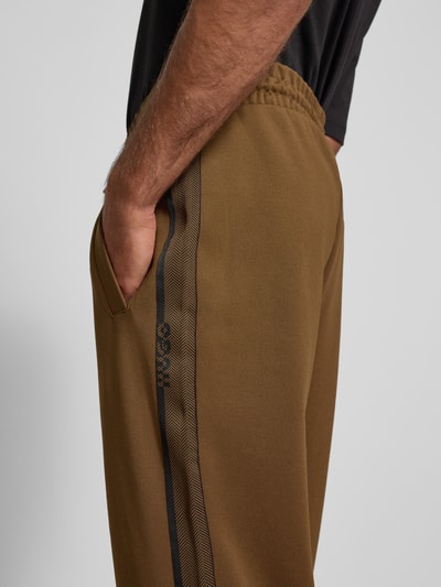HUGO Regular Fit Sweatpants aus Baumwoll-Mix Modell 'DERWENT' Hazel 3