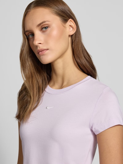 Nike t-shirt o kroju slim fit z mieszanka modalu model 'Chill Knit' Jasnoróżowy 3