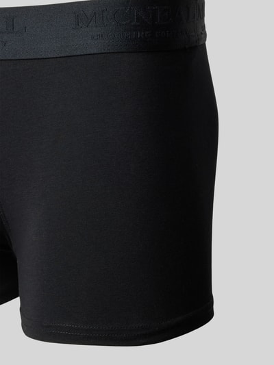 Produktfoto, obcisłe bokserki z mieszanki bawełny i elastanu Trunks aus Baumwoll-Mix von MCNEAL, czarne z napisem z logo