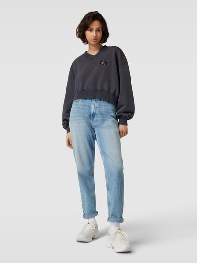 Calvin Klein Jeans Bluza o kroju oversized z dekoltem w serek Czarny 1