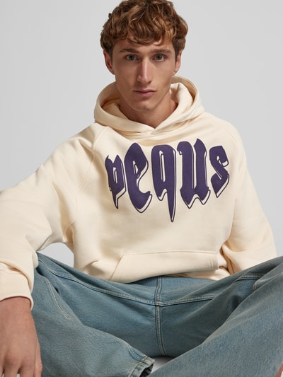 PEQUS Hoodie met labelprint, model 'Outlined Mythic Logo' Zand - 3