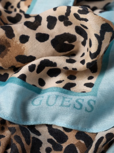 Produktfoto, 'Schal mit Label-Detail' von Guess, beżowo-czarne cętki, turkusowa obwódka, tekstura miękka, Szerokość w rozmiarze 1: 70 cm, Długość w rozmiarze 1: 180 cm