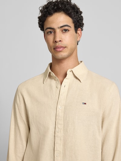 Tommy Jeans Regular Fit Freizeithemd aus Leinen-Baumwoll-Mix Beige 3