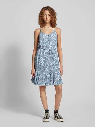 Pieces Knielange jurk met strikceintuur, model 'NYA' Bleu - 1