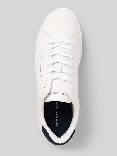 Produktfoto, Low Top Sneaker aus echtem Leder Modell 'TH COURT' von Tommy Hilfiger, weiß, unifarben, Label-Prägung, strukturierte Sohle