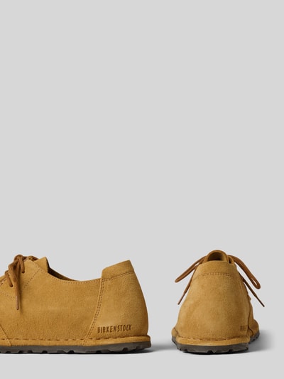 Produktfoto, Mokassins mit Schnürung Modell 'UTTI LACE' von Birkenstock in Beige, strukturierte Oberfläche, profilierte Sohle, abgerundete Spitze