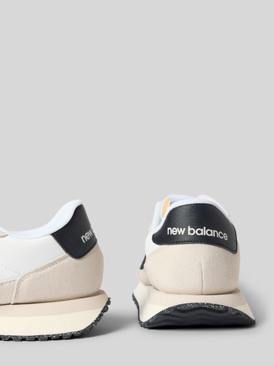 New Balance Sneaker mit Label-Detail Offwhite 2