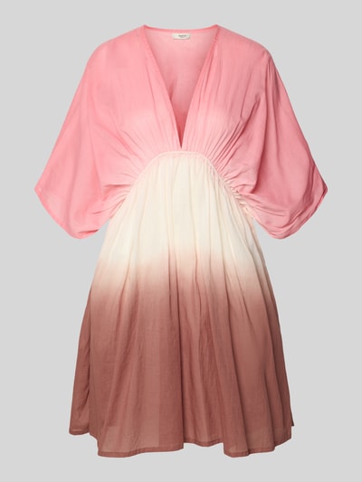 Produktfoto, Strandkleid mit V-Ausschnitt Modell 'Mundoly' von Barts aus reiner Baumwolle in Rosa und Creme mit Raffungen und tailliertem Schnitt.