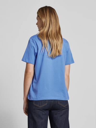 s.Oliver RED LABEL Relaxed Fit T-Shirt aus reiner Baumwolle mit Herz-Stickerei Blau 5