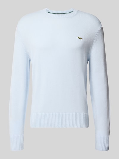 Produktfoto, hellblauer Classic Fit Pullover aus reiner Wolle von Lacoste, dezentes Strukturmuster, gerippte Bündchen, Herren Pullover von Lacoste