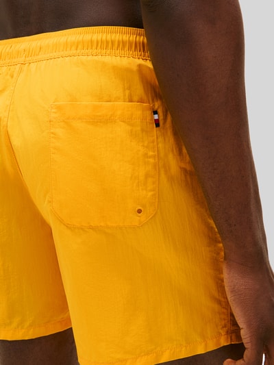 Tommy Hilfiger Regular Fit Badehose mit Logo Stitching GELB 3