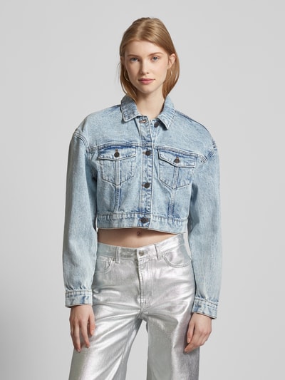 Noisy May Cropped Jeansjacke mit Brustpattentaschen Modell 'NATHI' Jeansblau 4