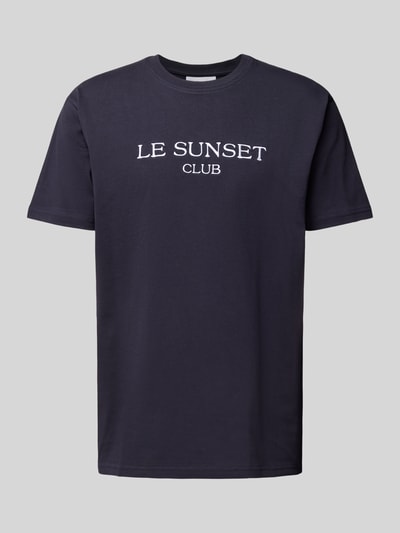 On Vacation T-Shirt mit Label-Print Marine 2