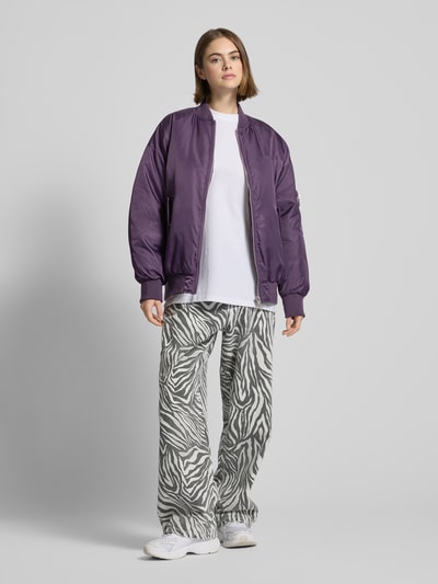 Review Bomberjacke mit Label-Print Purple 1