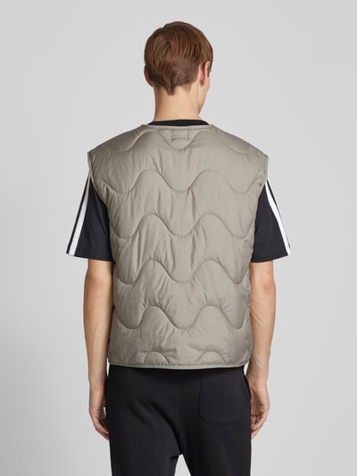 ADIDAS SPORTSWEAR Steppweste mit Logo-Patch Modell 'NUGANIC' Taupe 5