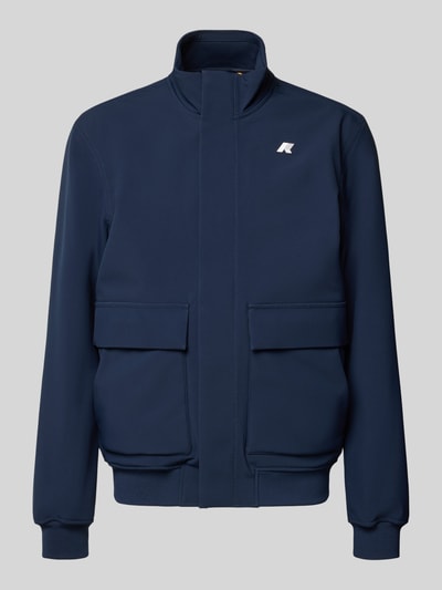 Produktfoto, dunkelblaue Jacke mit Pattentaschen Modell 'HERVE BONDED' von K-WAY, Stehkragen, Regular Fit, glatte Oberfläche, Label-Detail auf der Brust