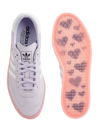 Adidas originals samba pink hotsell sole sneaker