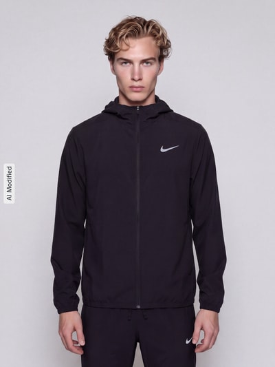 Nike Training Kurtka treningowa w kroju regular fit z kapturem Czarny 4